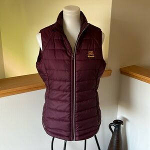 University of Minnesota women’s vest by Cutter and Buck WeatherTec. Size Medium